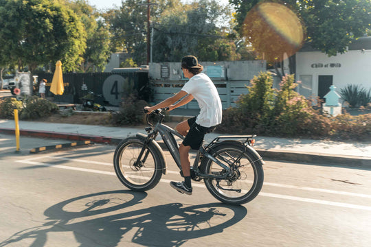 Éviter les coups de chaleur lorsque vous faites du vélo en été : conseils pour faire du vélo en toute sécurité et au frais